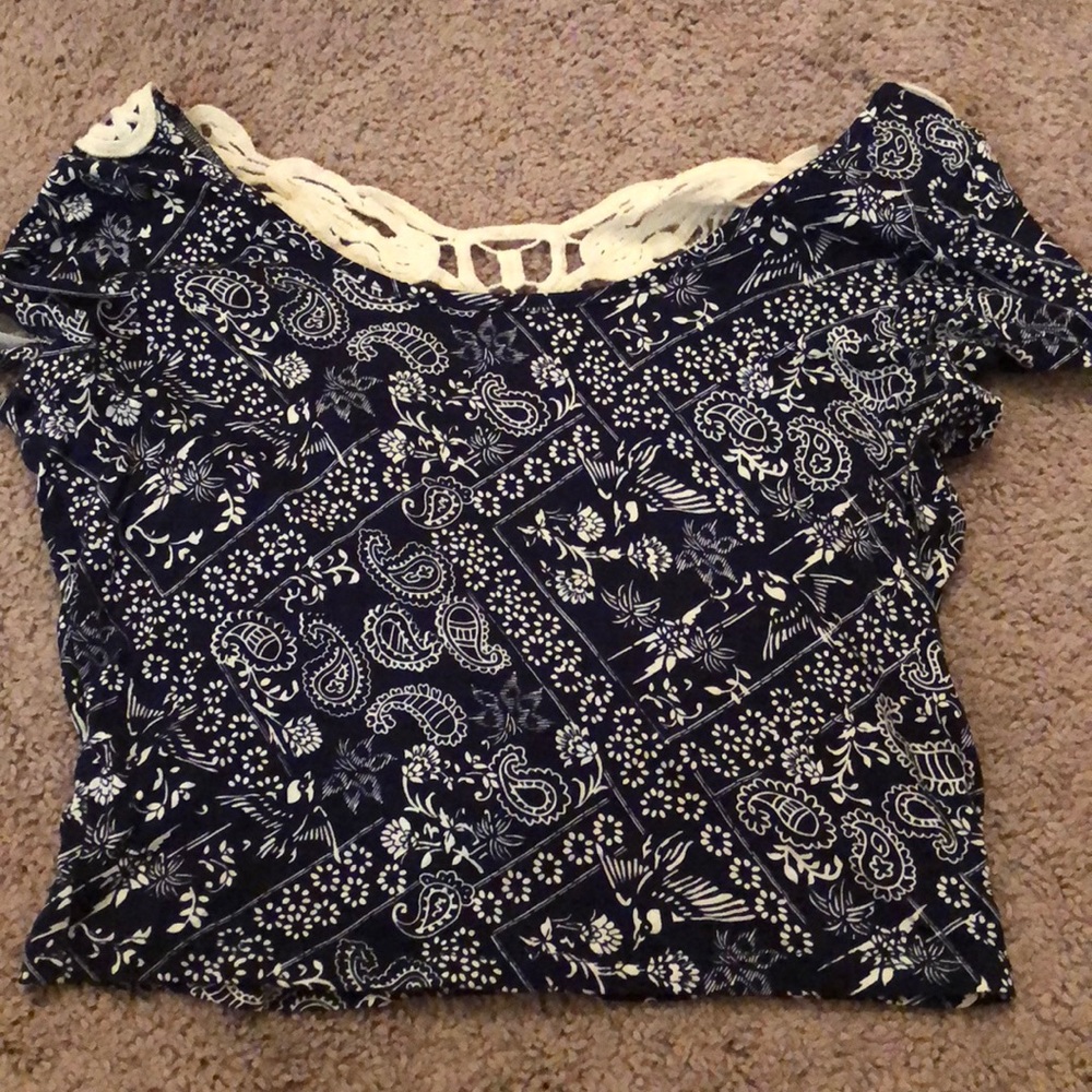 Crop top